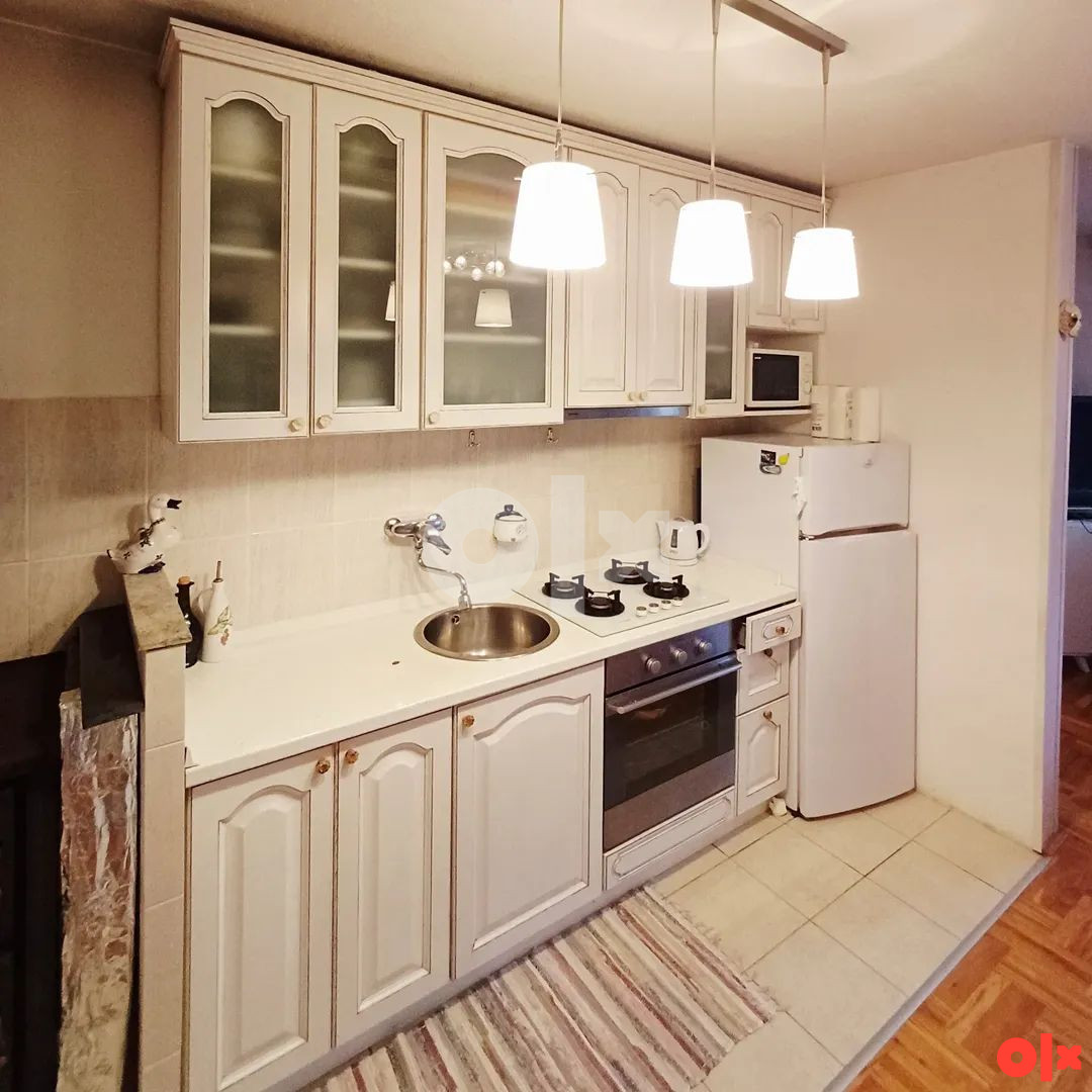 Kuća Kozarac 1090m2, Centar bazen 3