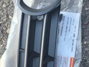 Maska resetka branika karambolke Audi A3 8p