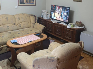 Stan Zvornik B2 blokovi PRVI SPRAT 61m2
