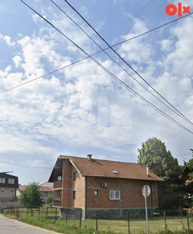 Kuca 360m2 na parceli 955m2 Sokolovic kolonija Ilidza 2