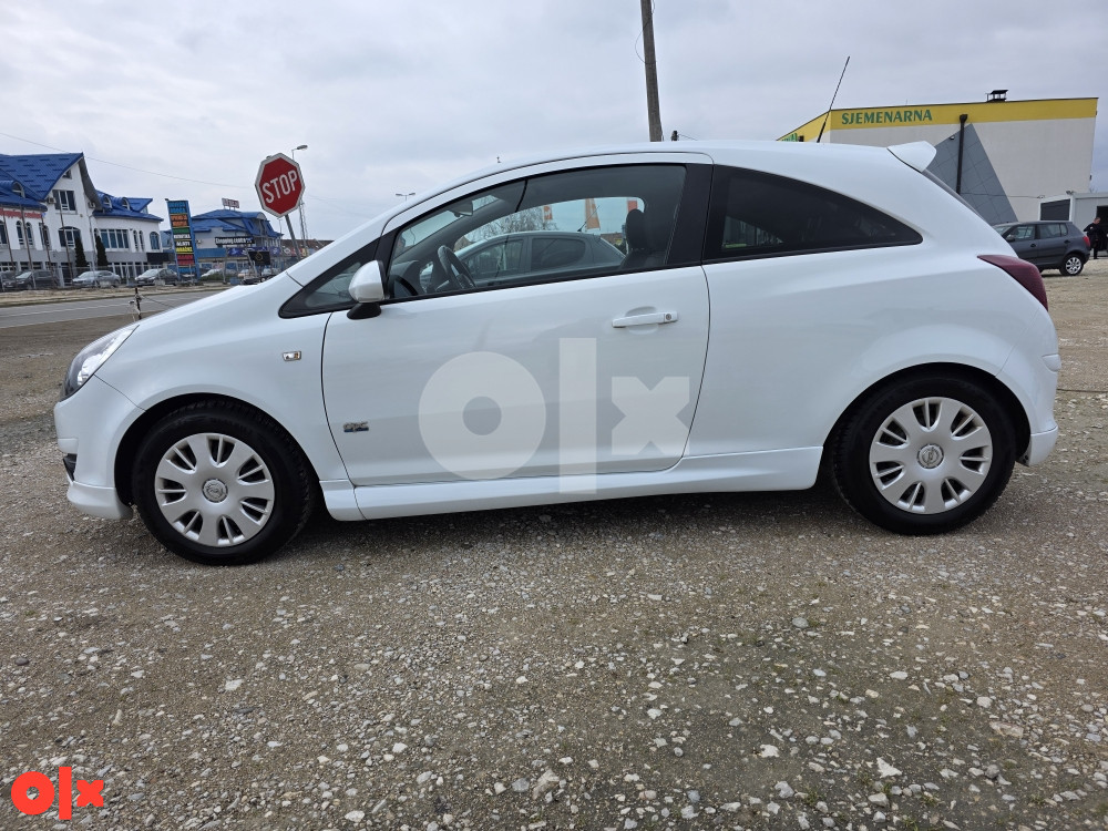 Opel Corsa 1.4 2010g 74kw uvoz iz CH 065 007 017