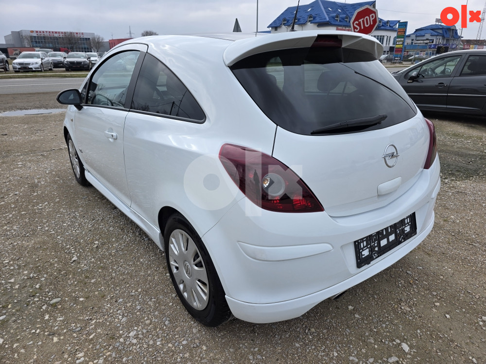 Opel Corsa 1.4 2010g 74kw uvoz iz CH 065 007 017