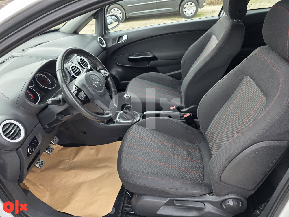Opel Corsa 1.4 2010g 74kw uvoz iz CH 065 007 017