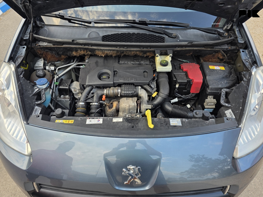 Peugeot Partner Tepee 1.6 HDI 68KW 2012G 066 411 458