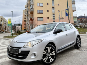 RENAULT MEGANE 1.9 DCI 96KW BOSE GODINA 2012 UVOZ TOP STANJE