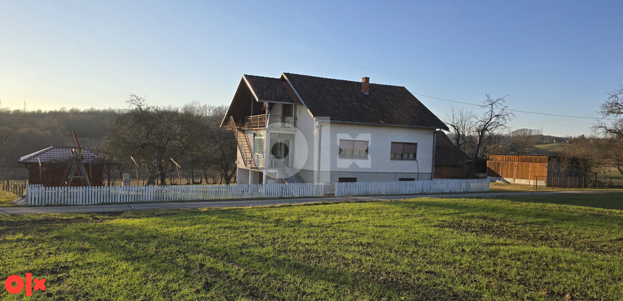 Kuća 140m2 Knezica M. Dvoriste i 70 dunuma zemlje