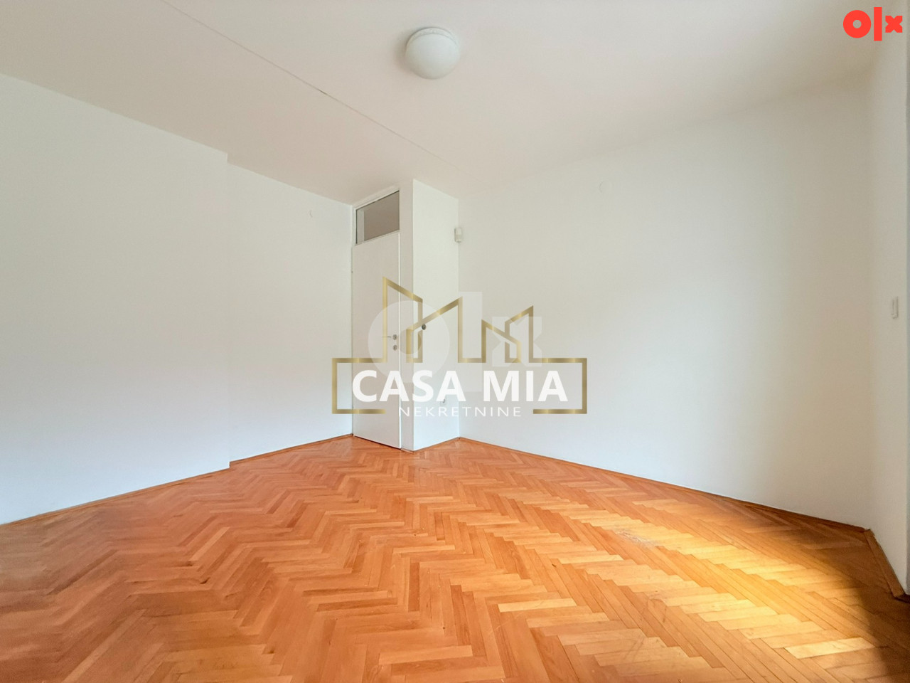CASA MIA / Petosoban stan / 105m2 / Papagajka / Stari Grad 23