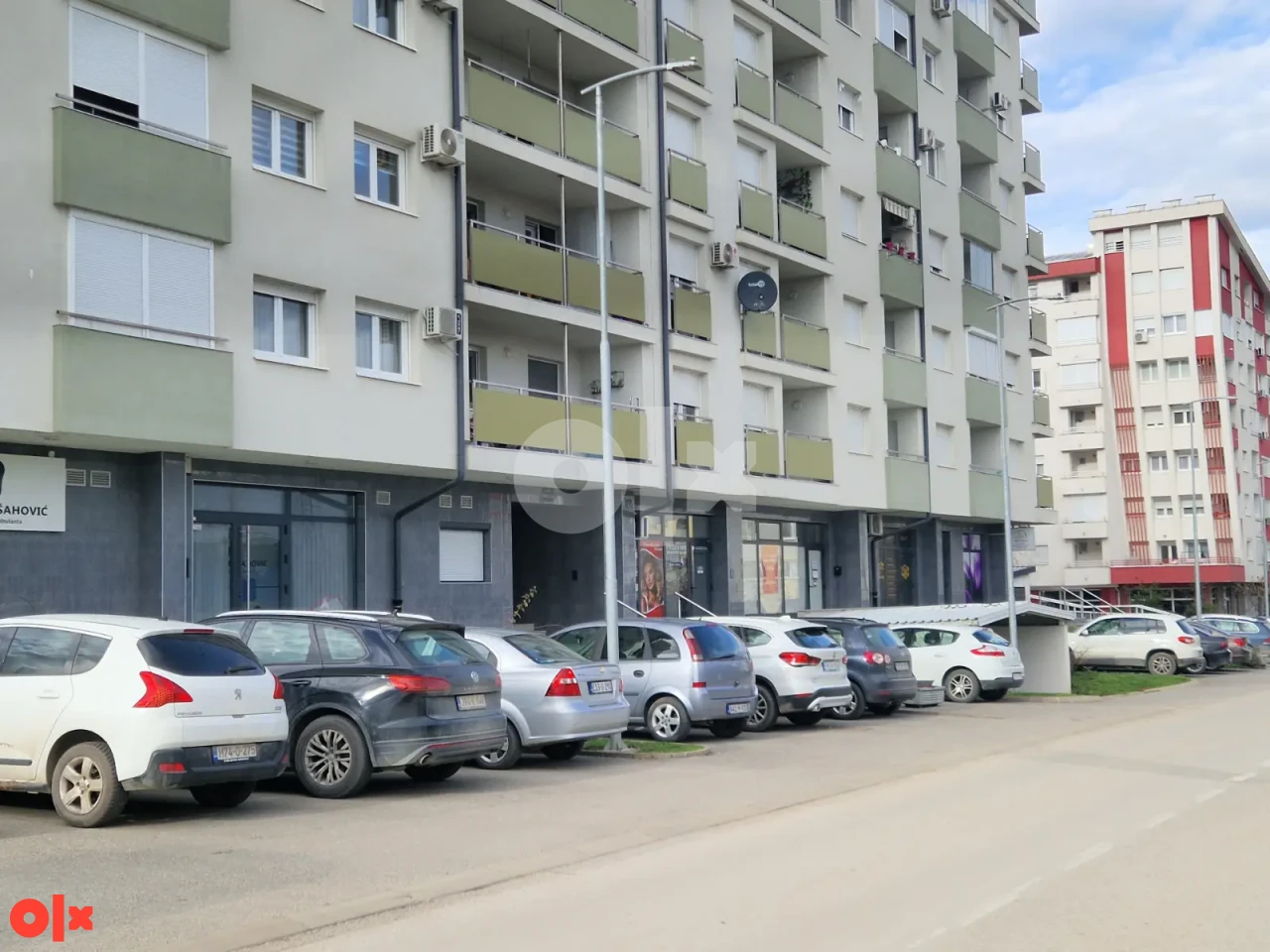 IZDAJE SE / PRODAJE SE Poslovni prostor Doboj 77.14 m2 2