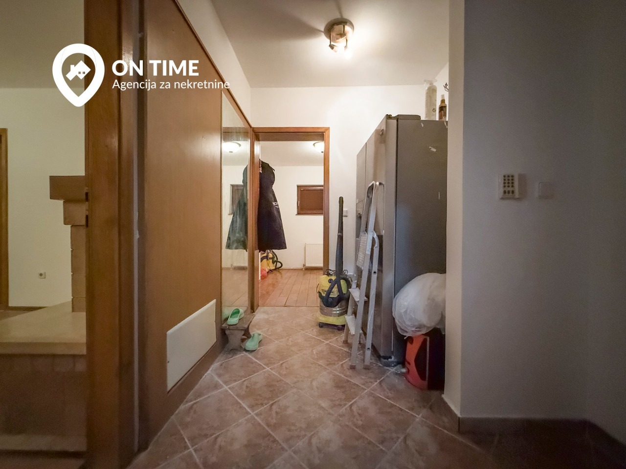 ON TIME prodaje: Četvorosoban apartman Bjelašnica 18
