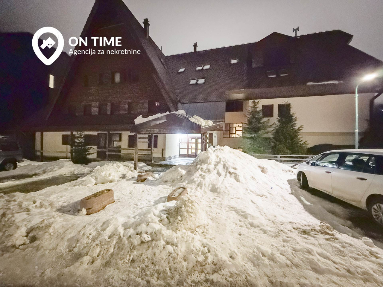ON TIME prodaje: Četvorosoban apartman Bjelašnica 19