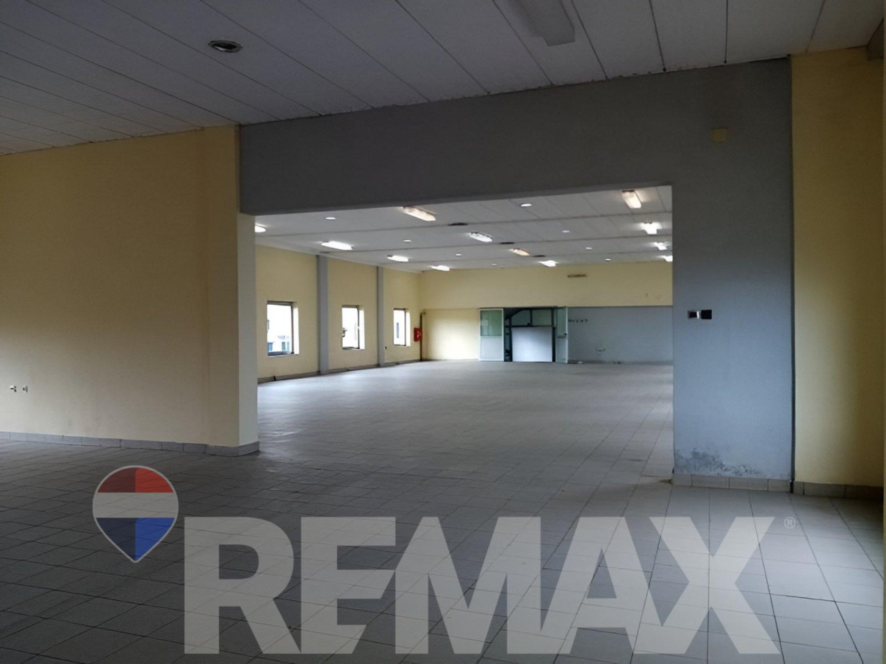 POSLOVNI OBJEKAT, GLAMOČANI 1190M2 7