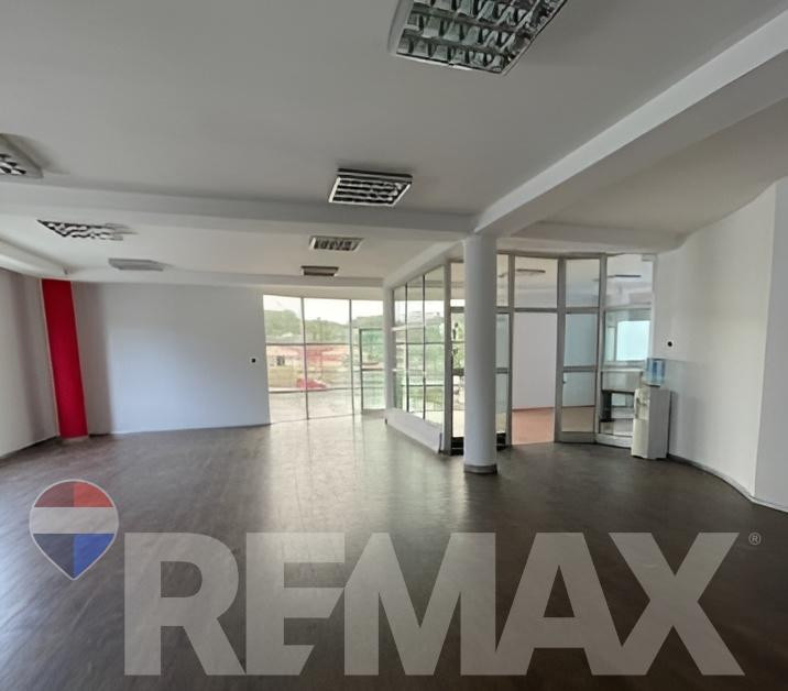 POSLOVNI OBJEKAT, GLAMOČANI 1190M2 9
