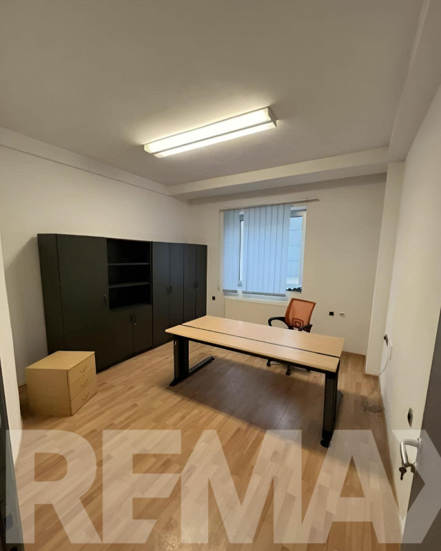 POSLOVNI OBJEKAT, GLAMOČANI 1190M2 12