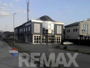 POSLOVNI OBJEKAT, GLAMOČANI 1190M2