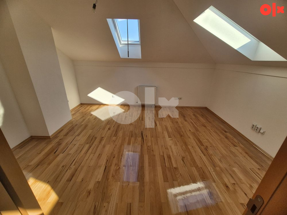 Troiposoban stan 103m2 - početak Lauša 13