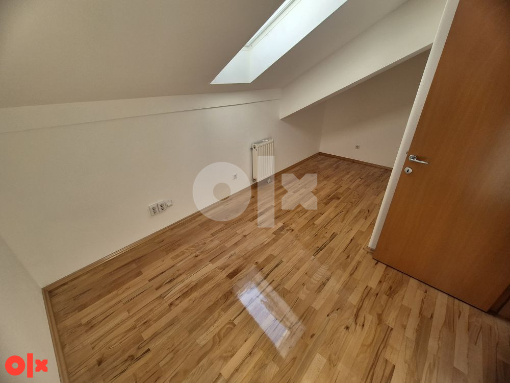 Troiposoban stan 103m2 - početak Lauša 15