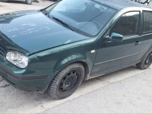 GOLF 4 1.4 BENZIN KOMPLET ILI U DIJELOVIMA