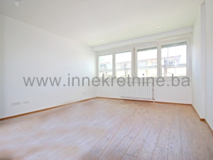 Poslovni prostor 100 m2 u blizini Suda TK i NLB banke