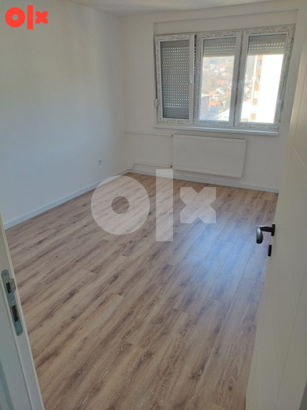 Prodajem 67 m2 SLATINA 22
