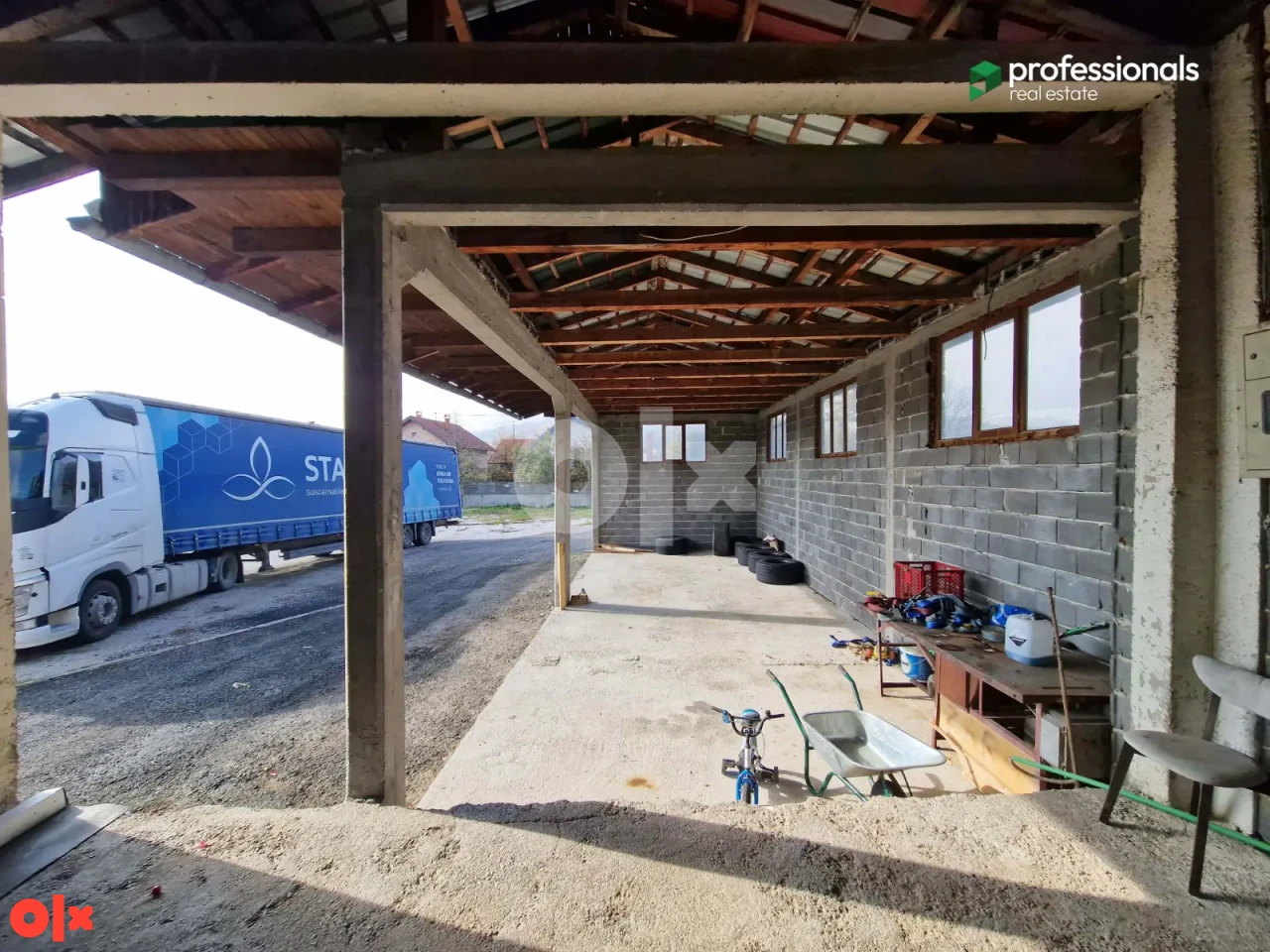 Poslovni prostor skladište Ilijaš Podlugovi 320 m2 12