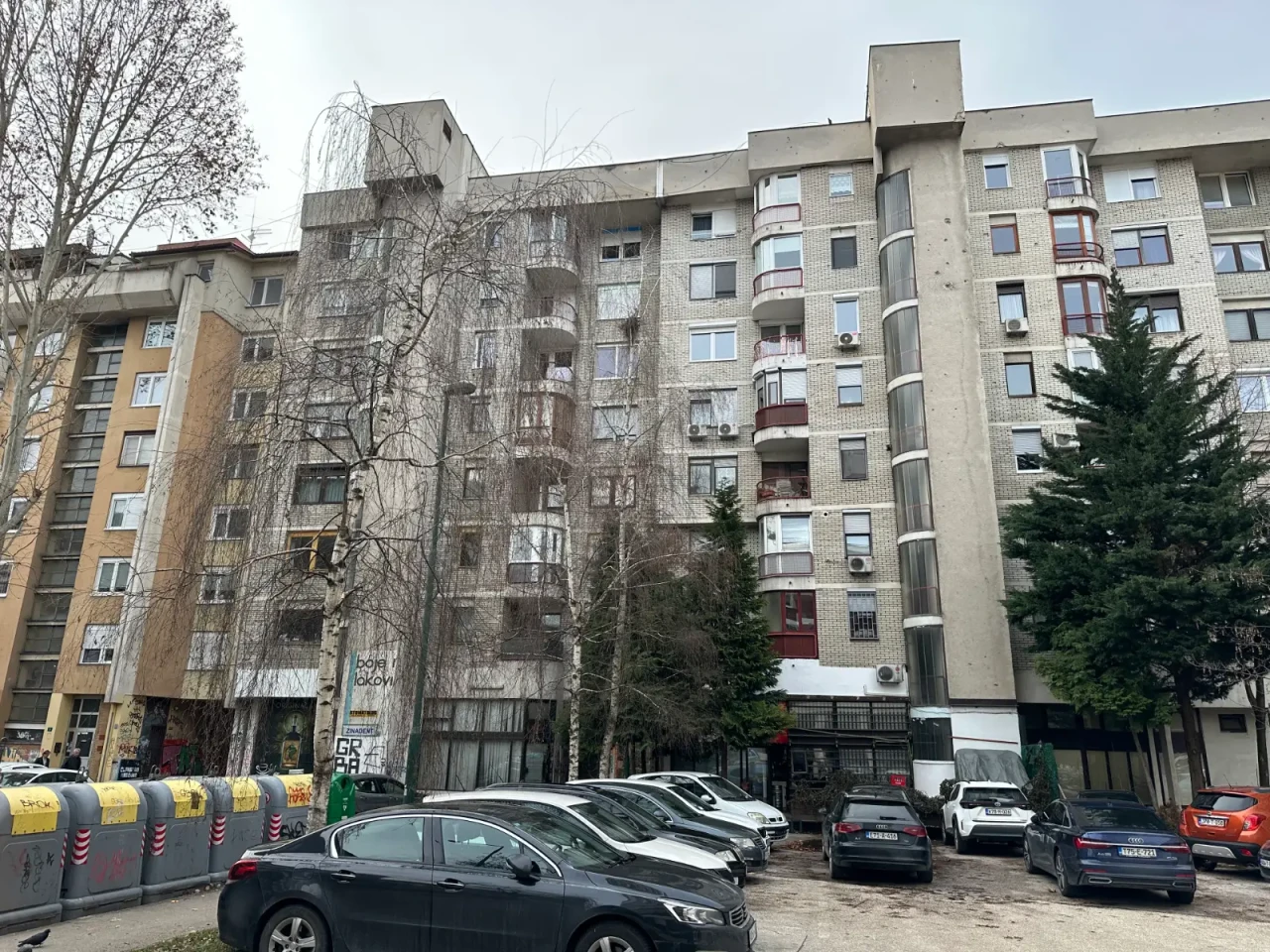 Poslovni prostor / Renoviran / Grbavica / Novo Sarajevo