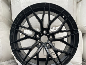ALU FELGE BMW 19 X8.5 5X120 ET 35 72.6