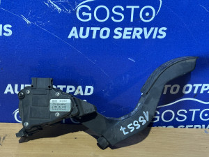 PAPUCICA GASA VW PASSAT 5 8D1721523F 15557