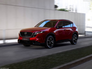 Mazda CX-5 2.5L  G 141ps 6AT AWD Homura PANO Crvena/Bijela