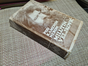 POD KAMENIM NEBOM, Milutin Veljković