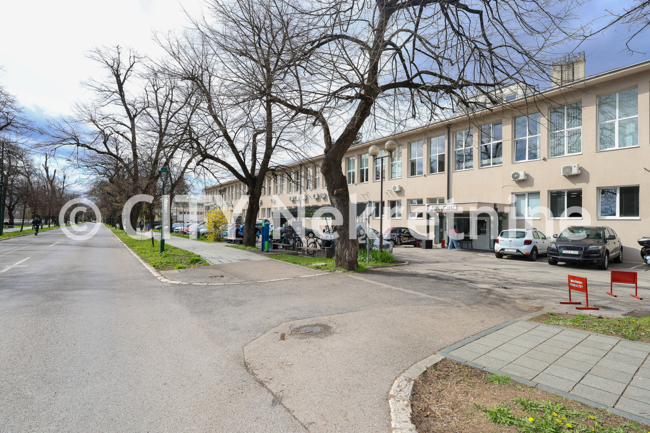 Poslovni prostor - Novo Sarajevo - Vilsonovo šetalište - 100 m2