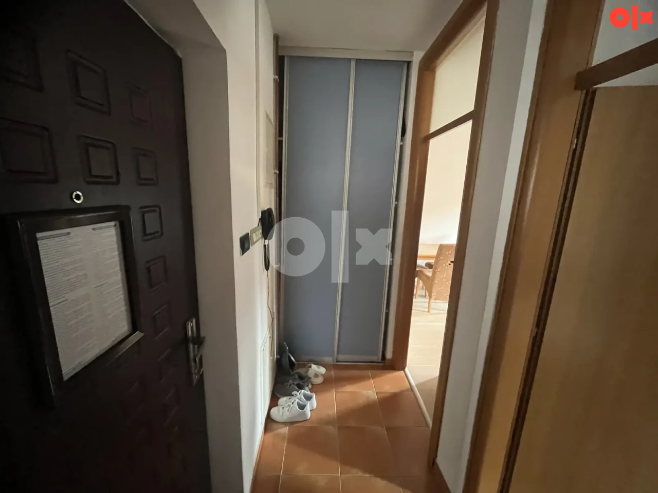 Povoljno dvosoban stan od 36 m2 sa garazom od 18 m2 2
