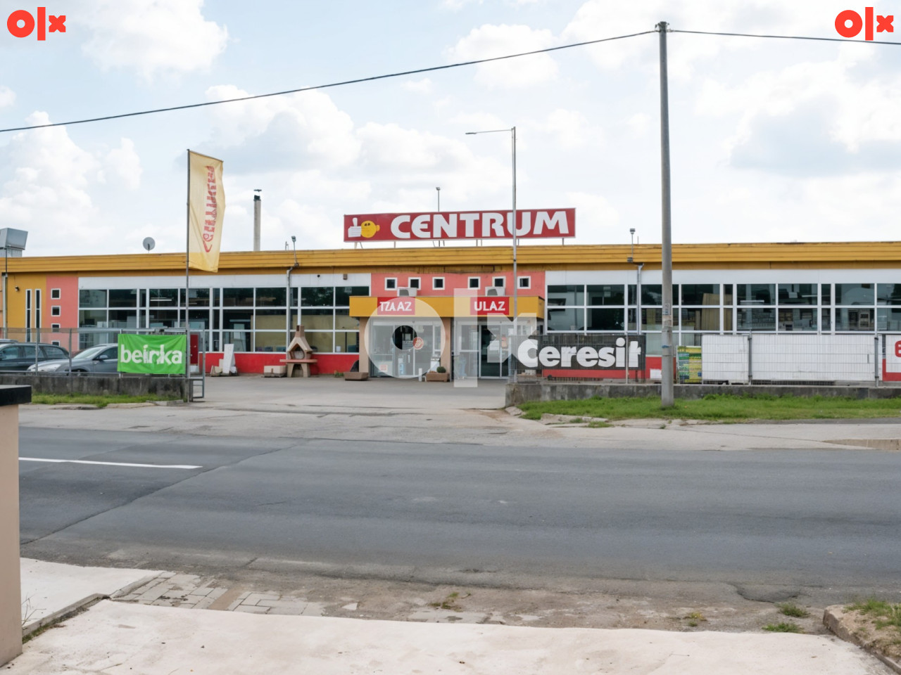 Poslovni objekat Kozarska Dubica 1869m2
