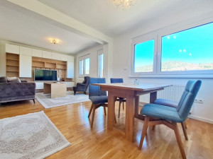 Opremljen četverosoban stan sa garažom, Koševsko Brdo