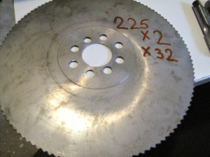 TESTERA  ZA  MAJU METAL  225 X 2 X32