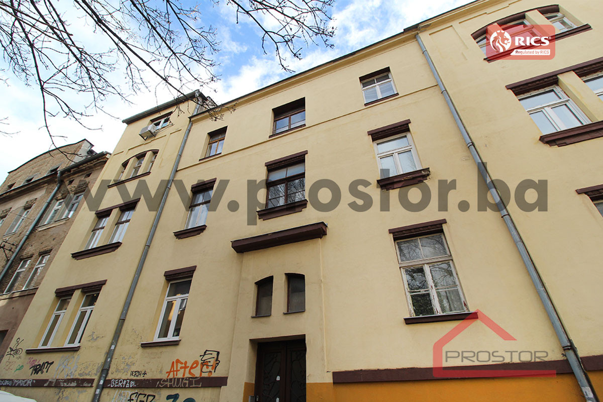PROSTOR prodaje: Trosoban stan, 91m2, Centar