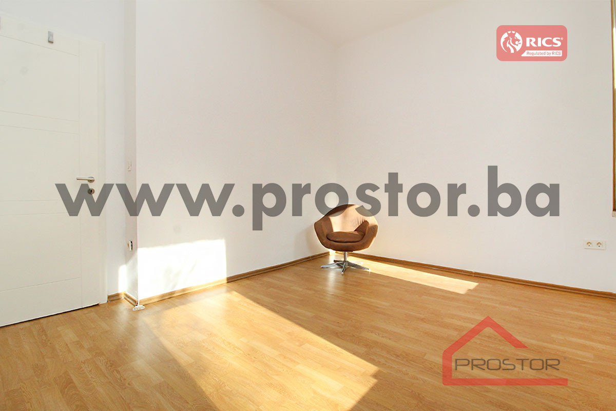 PROSTOR prodaje: Trosoban stan, 91m2, Centar 6