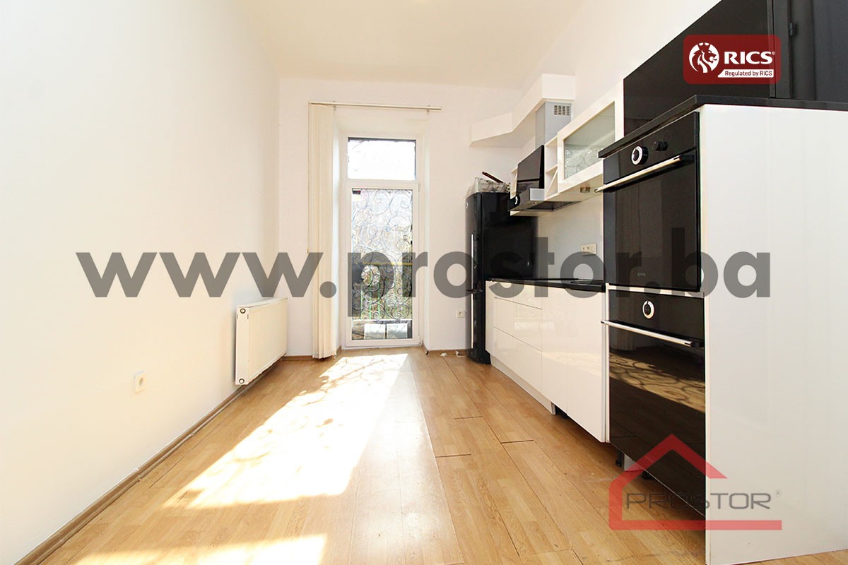 PROSTOR prodaje: Trosoban stan, 91m2, Centar 11