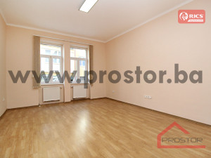 PROSTOR prodaje: Trosoban stan, 91m2, Centar photo 2
