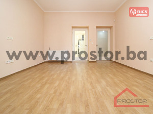 PROSTOR prodaje: Trosoban stan, 91m2, Centar photo 4
