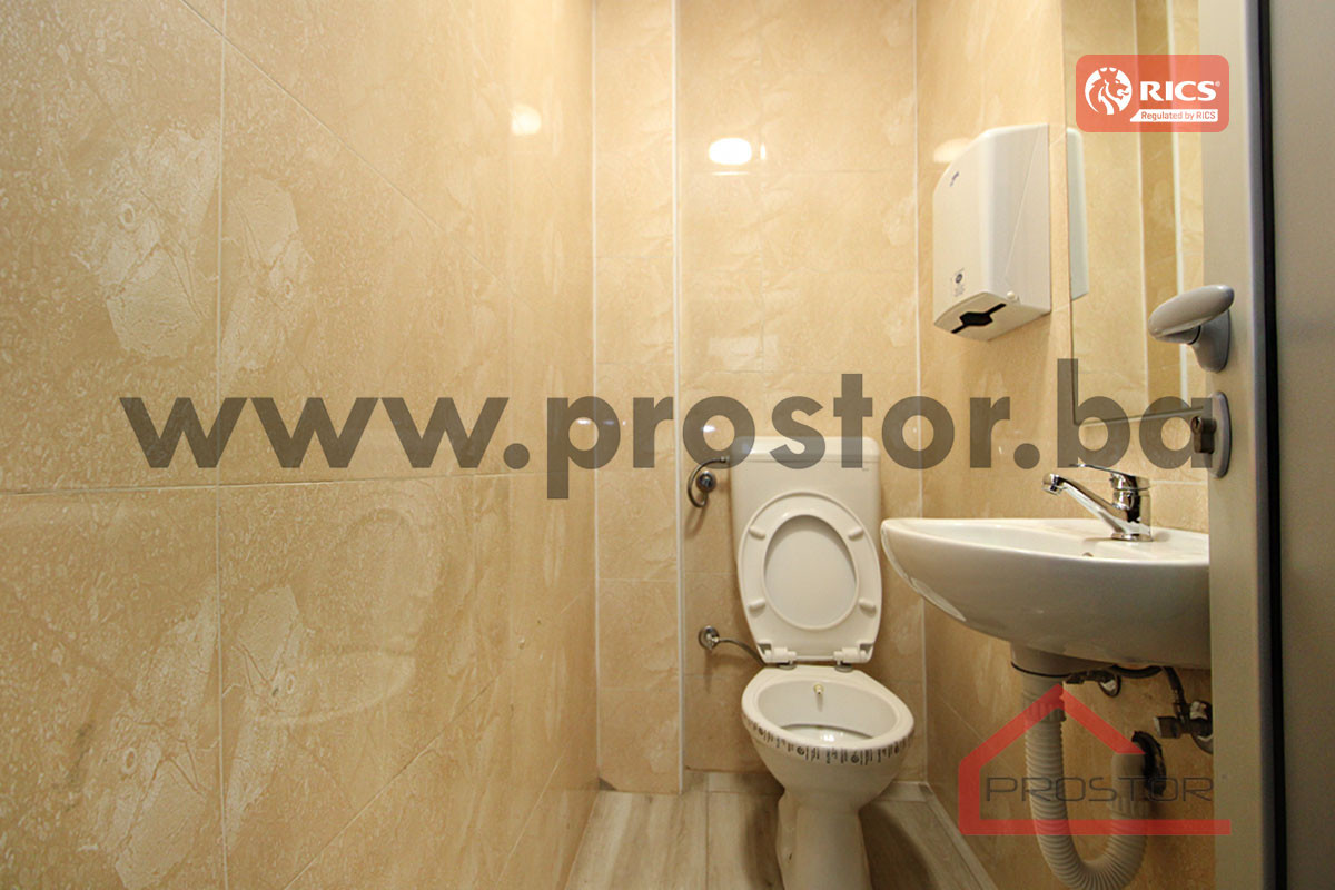 PROSTOR izdaje: Poslovni prostor, 95m2, Stup 8