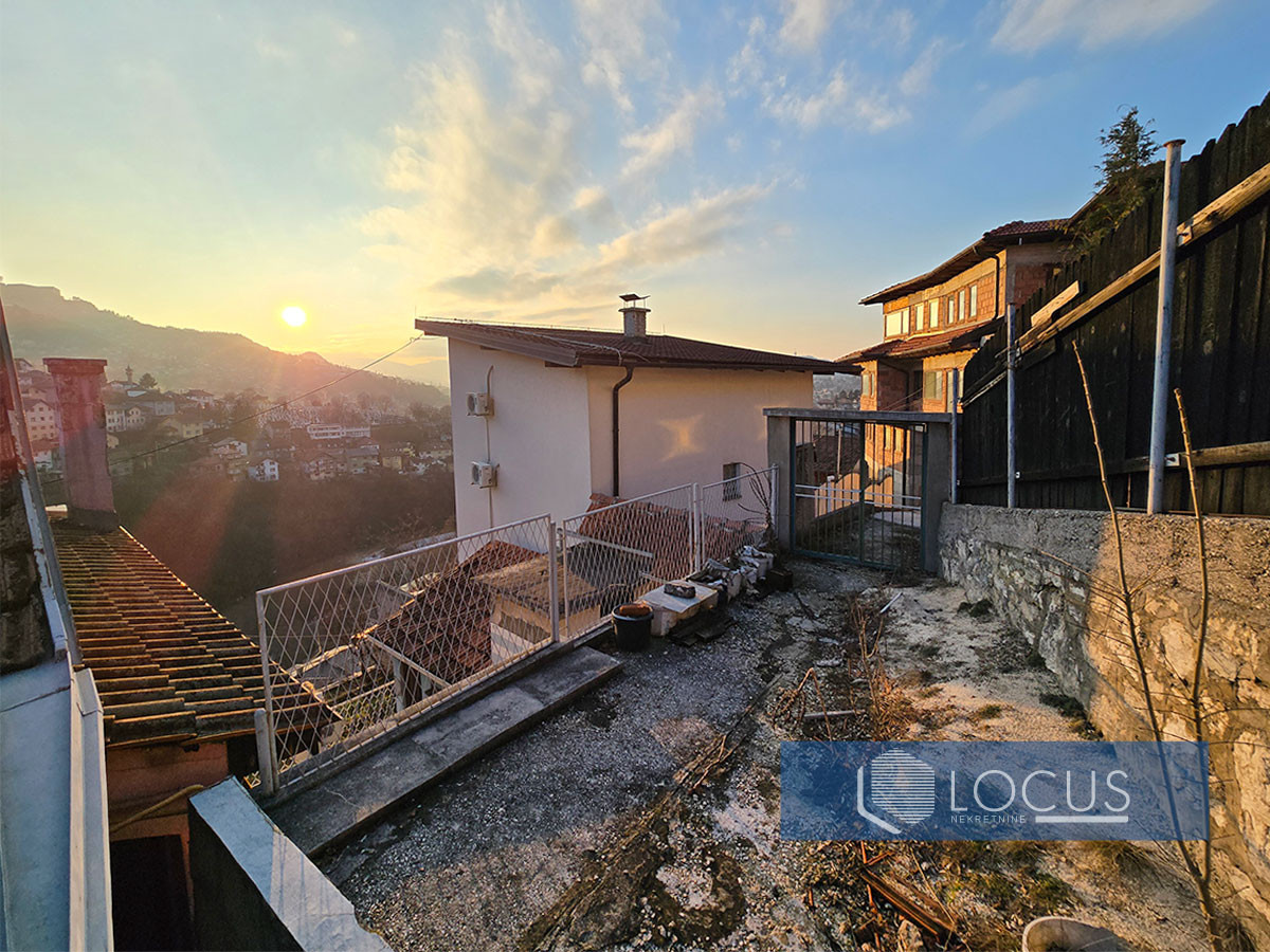 LOCUS: Kuća sa prelijepim pogledom, Stari Grad 16