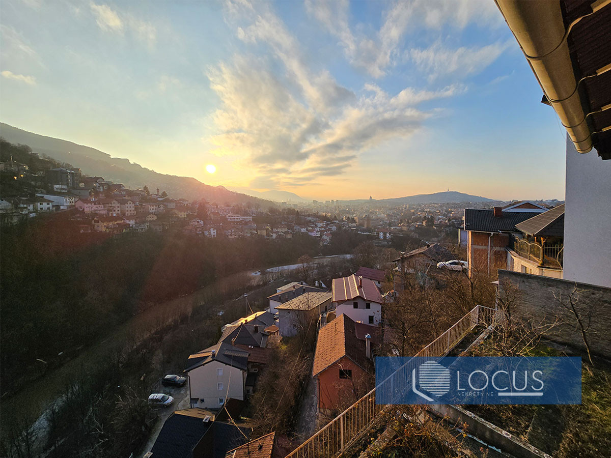 LOCUS: Kuća sa prelijepim pogledom, Stari Grad 18