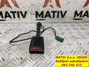 Utikač pojasa LIJEVI Volvo V40 2013 8632604