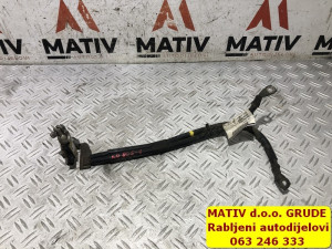 MINUS klema Volvo V40 2013 30644809