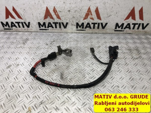 PLUS klema Volvo V40 2013