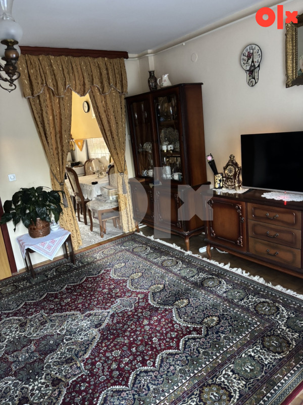 Prodaja trosoban stan Sokolovic Kolonija 60m2 2
