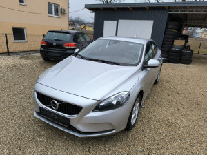 Volvo V40 2.0 Dizel 2018 god NAVI