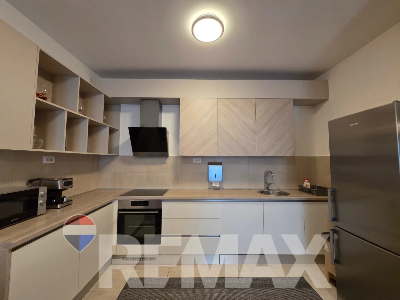 Luksuzan trosoban stan 85m2 Jevrejska/Malbašić,garaža,ostava 6