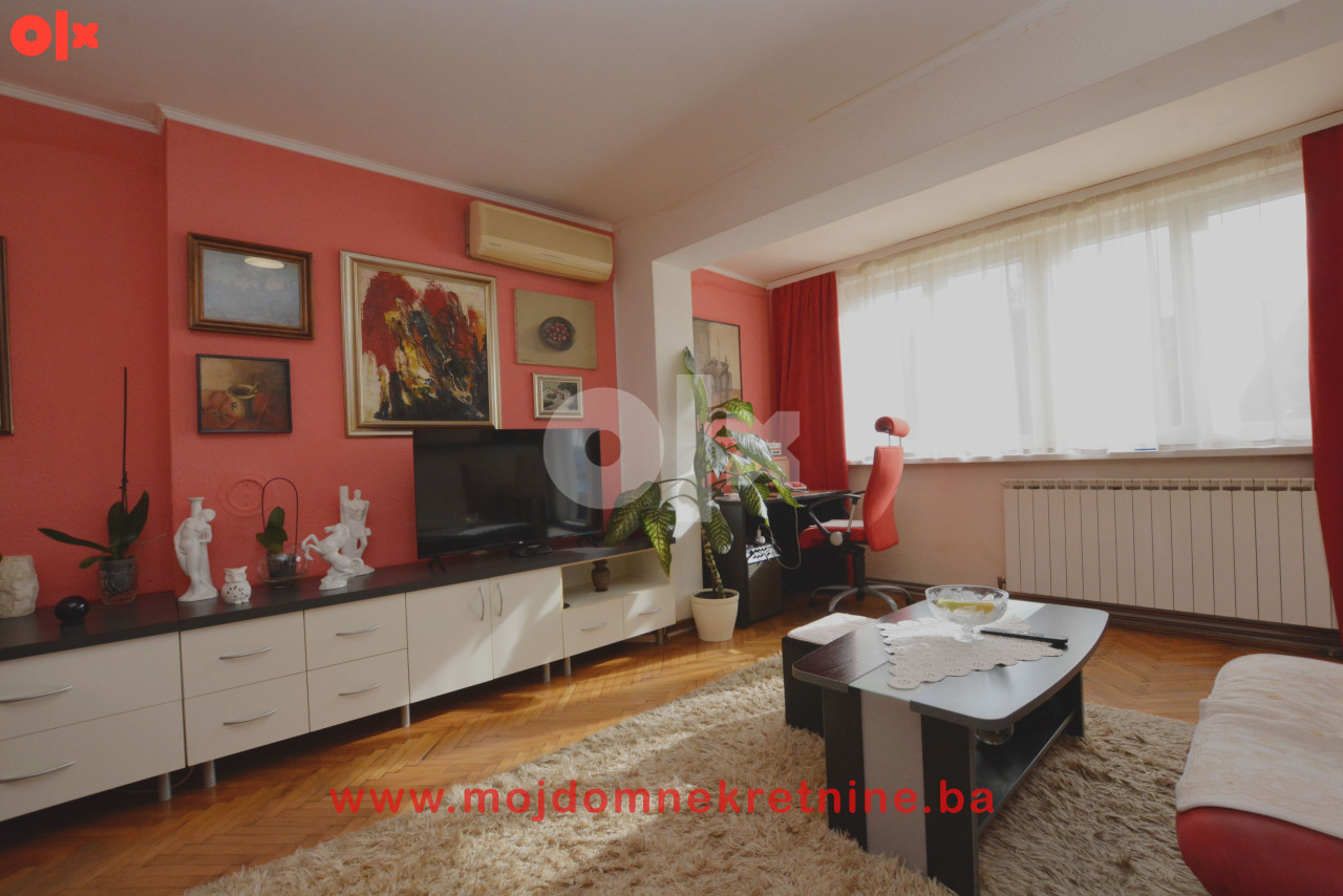 Trosoban stan u srcu grada 59m Marijin Dvor 3