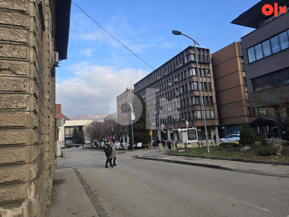 Poslovni prostor Zenica 25m2, strogi centar! 2